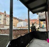 Neu!!! Frisch renoviertes teilmöbeliertes WG Zimmer in 3er WG - Nürnberg Rabus