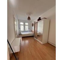 Nachmieter für 3 Zimmer Whg - 750,00 EUR Kaltmiete, ca.  20,00 m² Wohnfläche in Wiesbaden (PLZ: 65183)