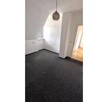 Helle 2-Raum Wohnung im DG, Bad Lausick