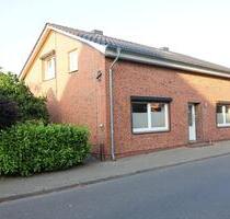 Ferienwohnung bis 6 Personen - 80,00 EUR Kaltmiete, ca.  90,00 m² in Schenefeld (PLZ: 25560)