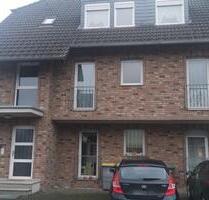 Außergewöhnlich schicke 4-Zimmer(T)raumwohnung mit schöner Terrasse und Garten in Ndk.-Rheidt ! - Niederkassel