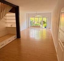 Charmante Altbauwohnung, drei Etagen mit Terrasse 145m² in Riepen - Bad Nenndorf
