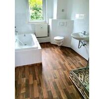 2 R.-Whg. im Zentrum. - 535,00 EUR Kaltmiete, ca.  72,00 m² in Elsterwerda (PLZ: 04910)