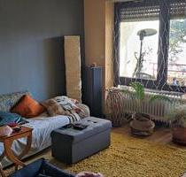 Von Privat: Attraktive 2-Zimmer-Wohnung mit 2 Balkonen und TG - Limburgerhof