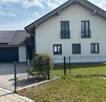 Einfamilienhaus - 660.000,00 EUR Kaufpreis, in Moos (PLZ: 94554)