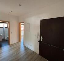 Wohnung mit 3 Zimmern – 90 m² Wohnfläche + 20 m² Terrasse - Rückersdorf