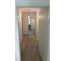 2 Zimmer Wohnung plus große separate Küche. - Roding