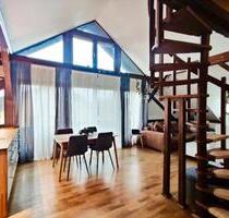 Charmante 2.5-Zimmer-Maisonette Wohnung in Emmering