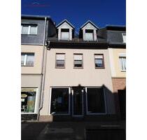 Schöne Ladeneinheit in der Fußgängerzone in Glauchau