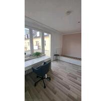 helle 1 Zimmer Wohnung - 462,00 EUR Kaltmiete, ca.  27,00 m² in Aachen (PLZ: 52070) Aachen-Mitte