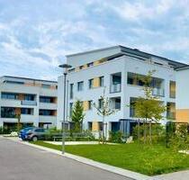 Sonnige 4,5 Zi. mit Einbauküche, Aufzug, TG (mit E-Wallbox) u. Stellplatz in Ofterdingen