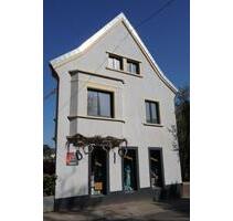 Mietwohngung DG, 2 Zi, Warmmiete 1050,- € - Edenkoben