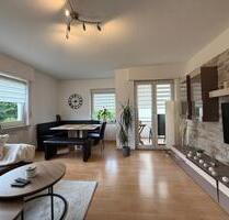 Renovierte 3 Zimmer Wohnung mit großem Wohnzimmer und toller Raum - Kornwestheim