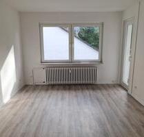 Renovierte 2-Zimmer-Wohnung im 2.Obergeschoss zu vermieten! *Mit Balkon* - Duisburg Laar