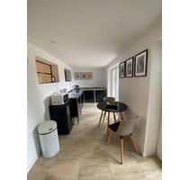 Möblierte Single-Wohnung SINDELFINGEN ab 01.12.2025 WARM