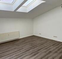 Vermiete ab 1.12.2025 Neu gemalerte 2-Raumw. im Zentrum von Röbel - Röbel/Müritz