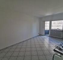 2 Zimmer 2 Balkone und dazu noch hell und mitten in Mannheim
