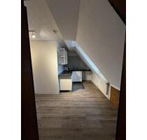 Zentrale, helle 1,5-Zimmer-Wohnung in Nürtingen