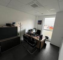 Schönes neues Büro ab sofort zu vermieten mit Klima Anlage - Duisburg Duisburg-Mitte
