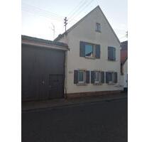 Zwei Familienhaus,ca.960qmGrundstück,288qm.WF.Garten,Garage,Studi - Neustadt an der Weinstraße Duttweiler