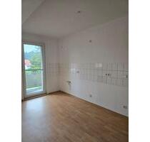 Singlewohnung zum verlieben! Offene Küche + Balkon + Aufzug - Neuhardenberg