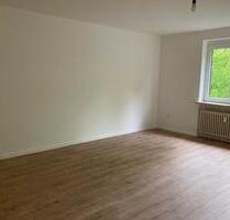 sanierte 3-Zimmer-Wohnung - 560,00 EUR Kaltmiete, ca.  75,95 m² in Nordenham (PLZ: 26954)