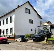 Modernisiertes EFH mit Einliegerwohnung, Garten & Pool - Neunkirchen Heinitz
