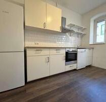 Zentral gelegene 2 - Zimmer - WG in Stuttgart West zu vermieten.