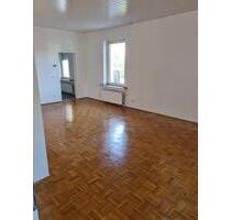FRISCH sanierte, ebenerdige und freundliche 3-Zimmer Wohnung großem Garten in Recklinghausen Süd