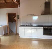 Helle sanierte Dachgeschosswohnung (2,5 Zimmer teilmöbliert) - Lohr am Main