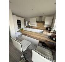 Exklusives Wohnen: Moderne 4-Zimmer-Wohnung mit XXL-Terrasse und Garten - Pretzfeld
