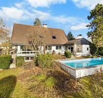 Gartenliebhaber aufgepasst: exklusives EFH mit einzigartigem Garten und Pool in Neusäß-Westheim