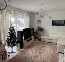 Helle 3-Zimmer-Wohnung mit Balkon und Einbauküche in ruhiger Lage - Frechen