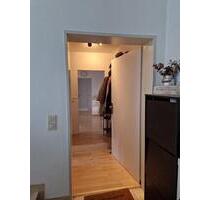 Wohnung zu mieten 103qm - 1.650,00 EUR Kaltmiete, ca.  103,00 m² in Wiesbaden (PLZ: 65207) Bierstadt