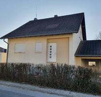 Einfamilienhaus mit zwei Doppelgaragen in Rimbach - Rohbauzustand