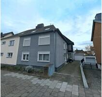Gepflegtes Dreifamilienhaus mit Entwicklungspotenzial - Zülpich