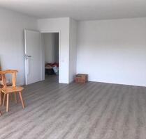 TROISDORF-OBERLAR, sehr schöne 3 Zimmer-Wohnung, 1. OG, 92 m² Wfl