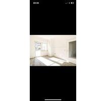 Großzügige 2-Zi-Wohnung auf 85qm mit Loggia und Vollbad! - Dortmund Brackel