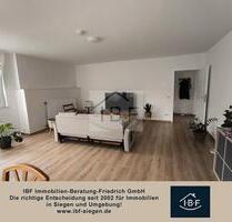 Lichtdurchflutete Dachgeschosswohnung mit 5 Zimmern in ruhiger waldnahen aber dennoch zentralen Lage - Siegen Kaan-Marienborn