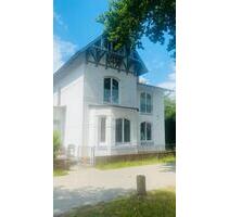 3 Zimmer Wohnung im einer Altbau Villa - Hamburg Schnelsen