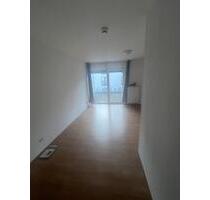 Nachmieter Studentenwohnung - 525,00 EUR Kaltmiete, ca.  26,00 m² in Regensburg (PLZ: 93055) Brandlberg