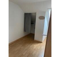 Wohnung Dachgeschoss Wohnung - 750,00 EUR Kaltmiete, in Stockach (PLZ: 78333)