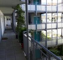 Charmante 2-Zimmer-Wohnung mit Balkon, Tiefgarage und Aufzug – im 2. OG - Landau in der Pfalz