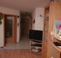 2,5-Zimmer-Wohnung mit Balkon und Garage in Ichenhausen