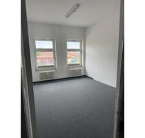 Büro in Bürogemeinschaft - 300,00&nbsp;EUR Kaltmiete, ca.&nbsp; 5,00&nbsp;m&sup2; in Neumünster (PLZ: 24539) Brachenfeld/Ruthenberg
