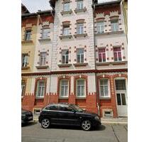 SCHÖNER BALKON RENOVIERT SCHÖNER BLICK ZENTRAL IN GUTER LAGE - Altenburg