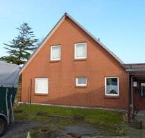 2 Zimmer-Dachgeschoss-Wohnung in Marnerdeich im 2 Familienhaus