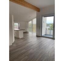 Moderne 3 Zimmer Dachgeschosswohnung in zentraler Lage Weiden - Weiden in der Oberpfalz