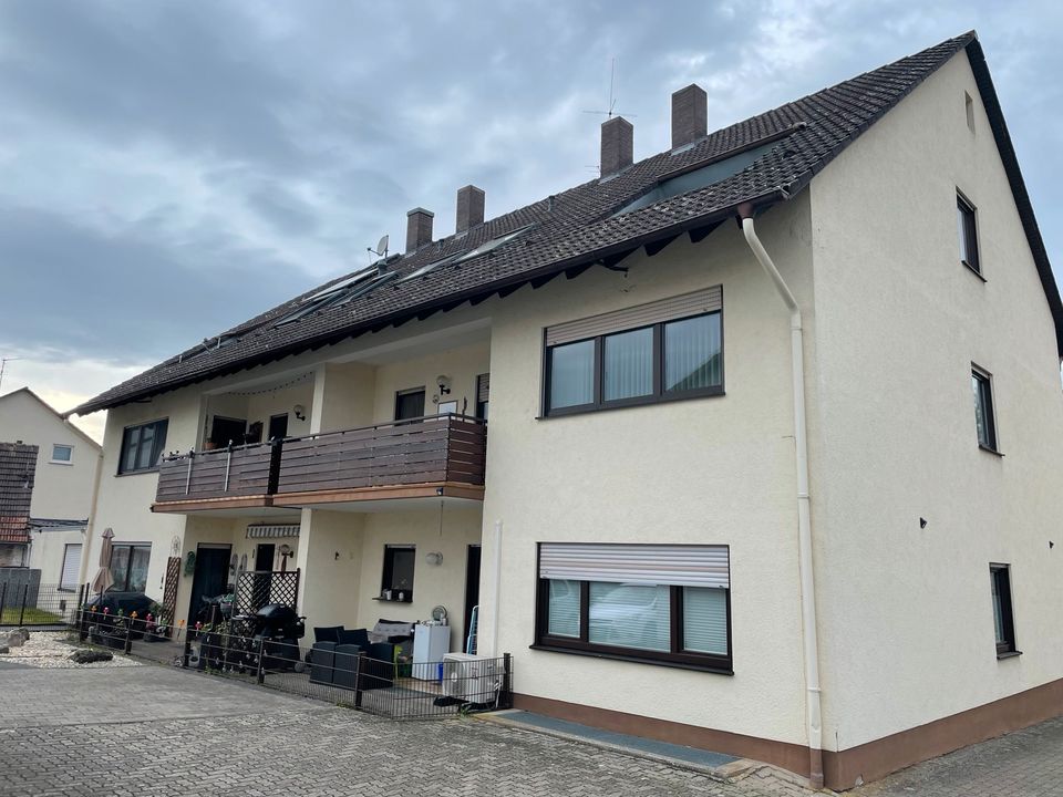 Gepflegte 3-Zimmerwohnung mit Garage in kleiner Wohneinheit - Dudenhofen
