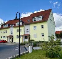 Elegante 2-Raum-Wohnung in Reinsdorf – Stilvoll saniert mit Balkon, Wohlfühlbad und Tiefgarage